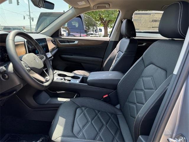 new 2025 Volkswagen Atlas car, priced at $36,873