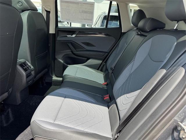 new 2025 Volkswagen Tiguan car, priced at $33,500