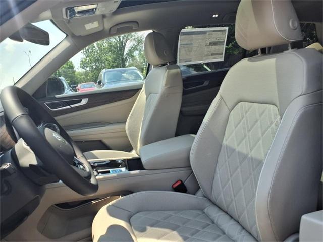 new 2025 Volkswagen Atlas car, priced at $53,491