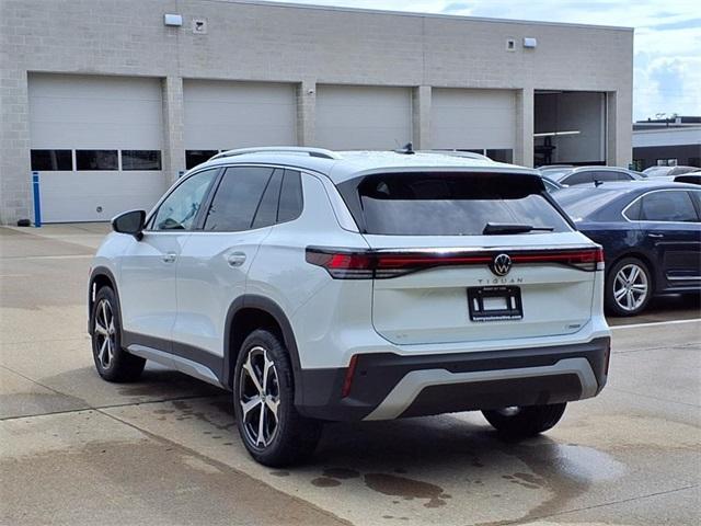 new 2025 Volkswagen Tiguan car, priced at $35,708