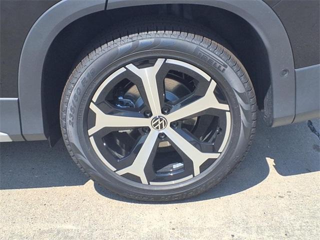 new 2025 Volkswagen Tiguan car, priced at $36,076