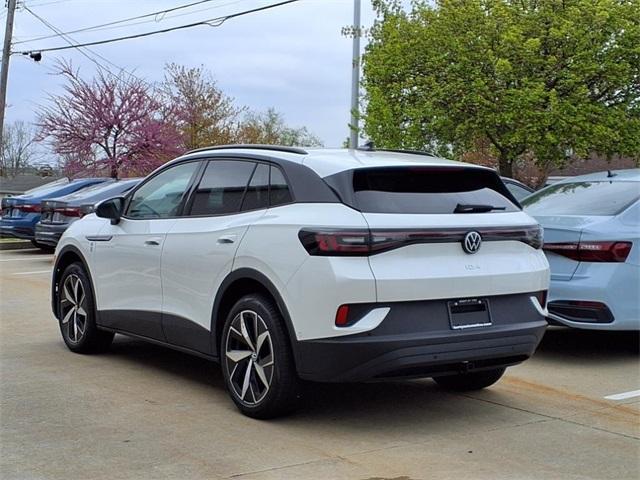 new 2025 Volkswagen ID.4 car, priced at $50,606