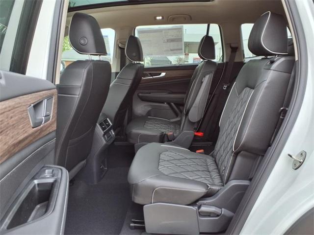 new 2025 Volkswagen Atlas car, priced at $54,821