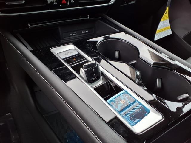new 2025 Volkswagen Atlas car, priced at $54,321
