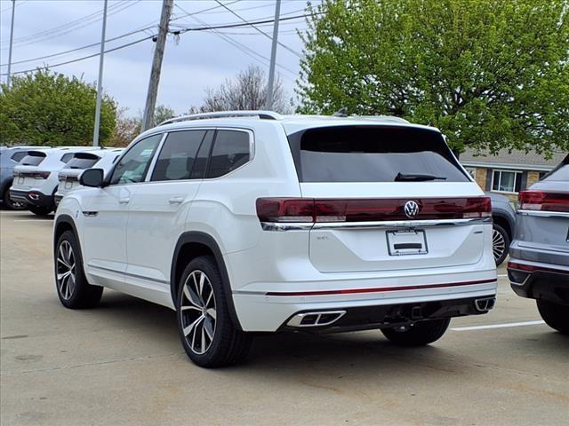 new 2025 Volkswagen Atlas car, priced at $54,321