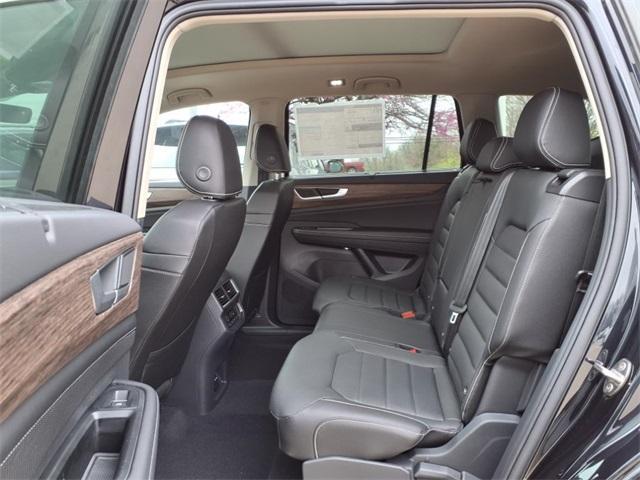 new 2025 Volkswagen Atlas car, priced at $47,819