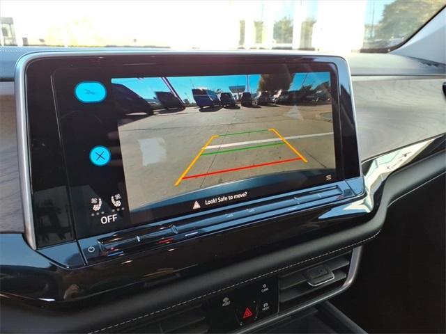 used 2025 Volkswagen Atlas car, priced at $35,701