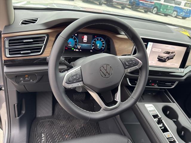new 2025 Volkswagen Atlas car, priced at $39,257
