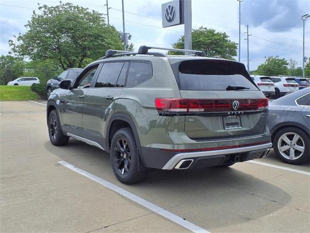 new 2025 Volkswagen Atlas car, priced at $48,421