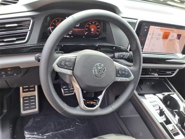 new 2025 Volkswagen Atlas car, priced at $48,421