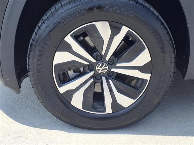 used 2025 Volkswagen Atlas car, priced at $37,873