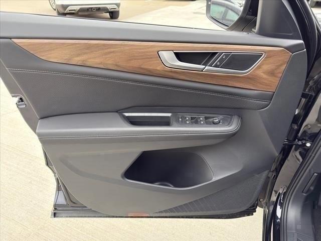 used 2025 Volkswagen Atlas car, priced at $37,873