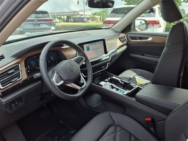 new 2025 Volkswagen Atlas car, priced at $40,806