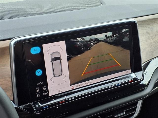 new 2025 Volkswagen Atlas car, priced at $40,806