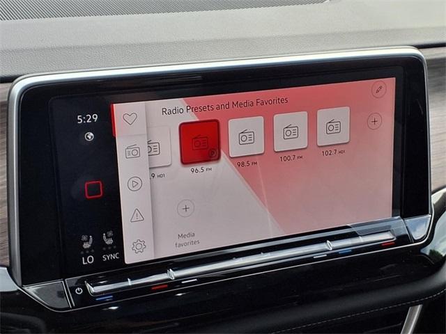 new 2025 Volkswagen Atlas car, priced at $50,782