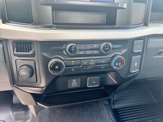new 2025 Ford F-350 car
