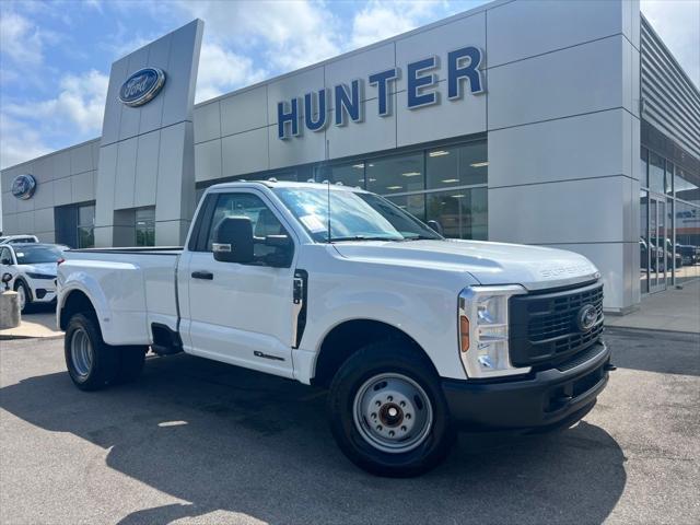 new 2025 Ford F-350 car