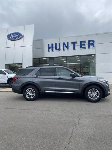 new 2025 Ford Explorer car, priced at $44,710