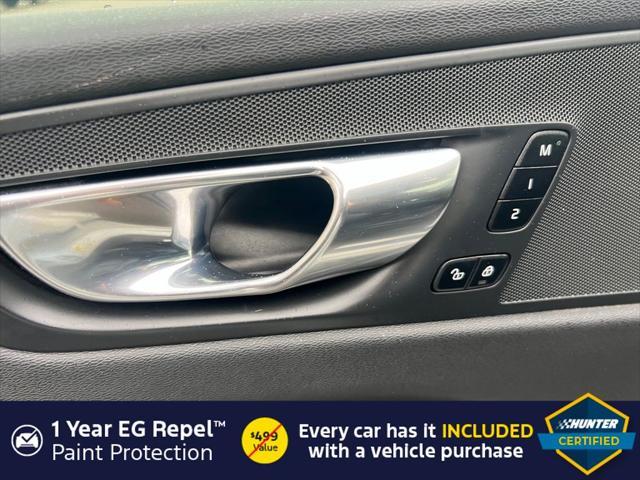 used 2022 Volvo XC60 Recharge Plug-In Hybrid car, priced at $33,378