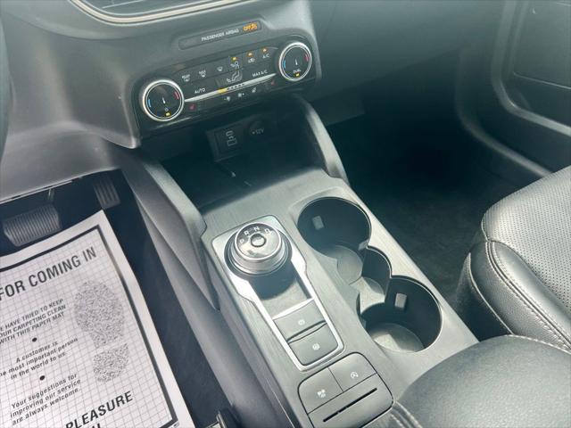 used 2022 Ford Escape car, priced at $24,487