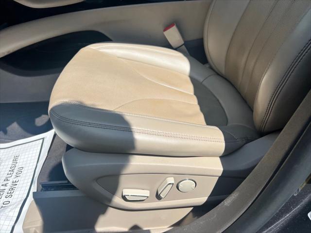 used 2021 Lincoln Nautilus car, priced at $26,258