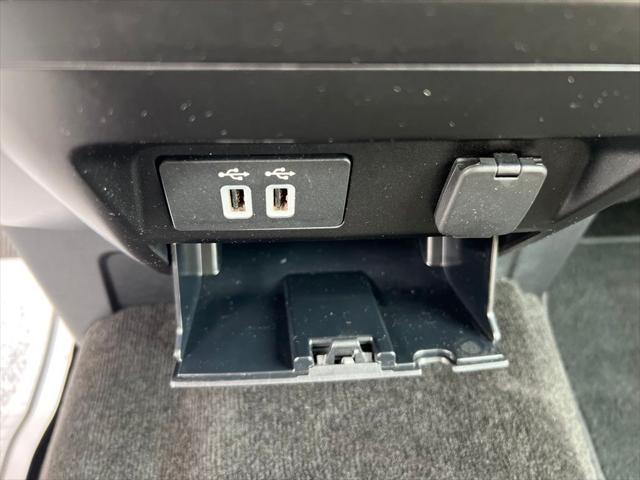 used 2018 Ford F-150 car, priced at $24,304