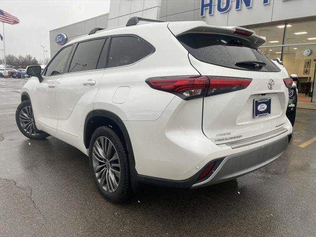 used 2020 Toyota Highlander car, priced at $36,962