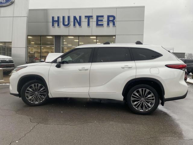 used 2020 Toyota Highlander car, priced at $36,962