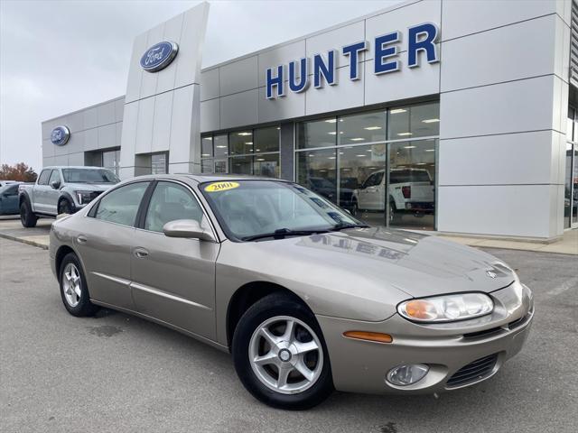 used 2001 Oldsmobile Aurora car, priced at $5,233