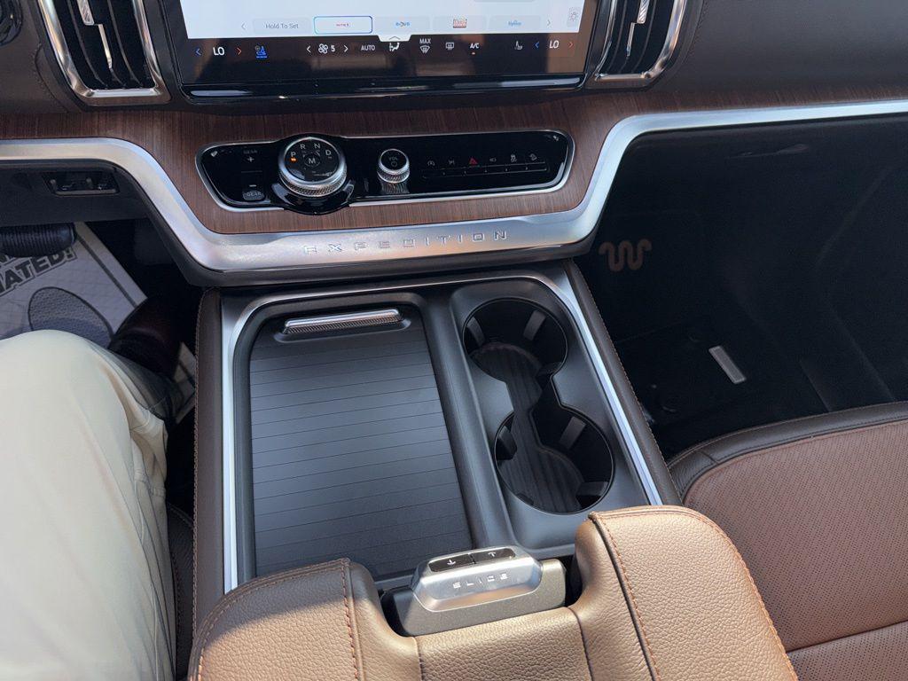 new 2025 Ford Expedition Max car, priced at $88,794