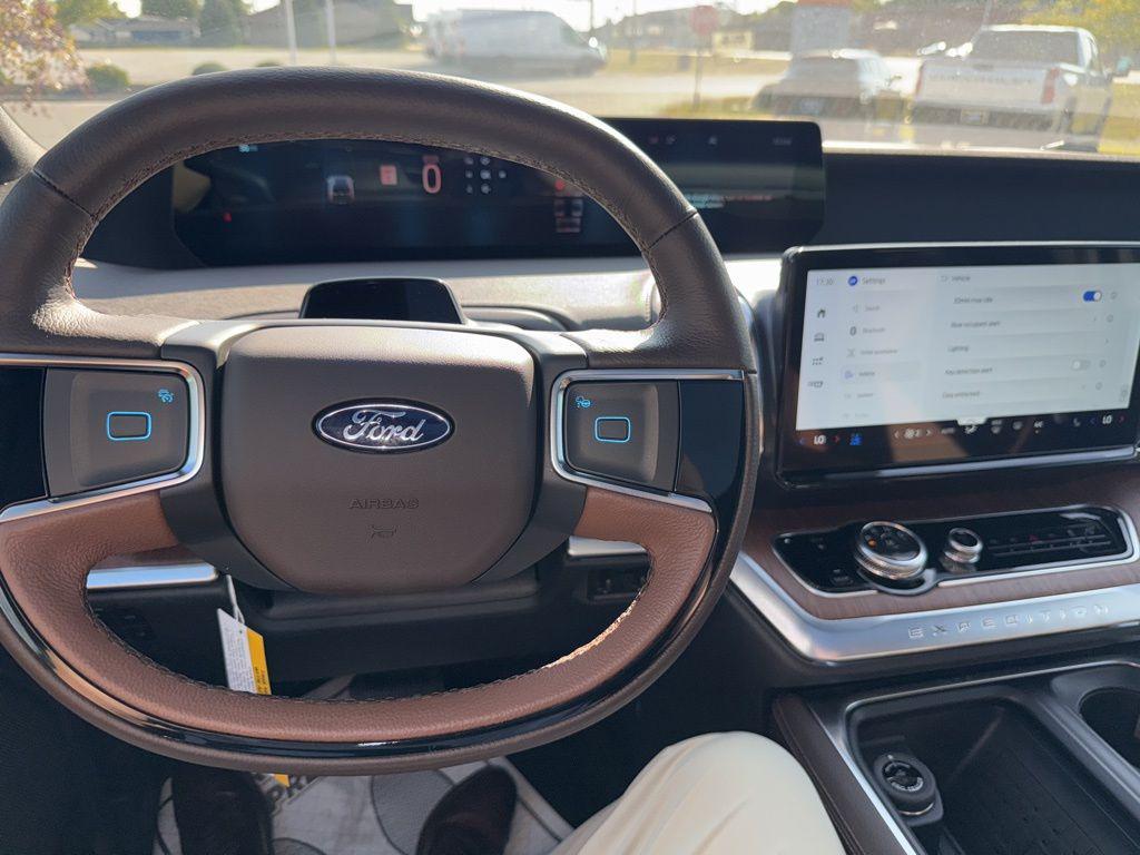 new 2025 Ford Expedition Max car, priced at $88,794