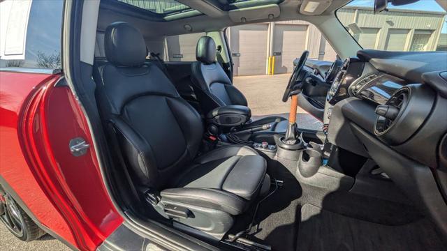 used 2019 MINI Hardtop car, priced at $16,113
