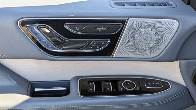 used 2021 Lincoln Navigator car, priced at $56,234