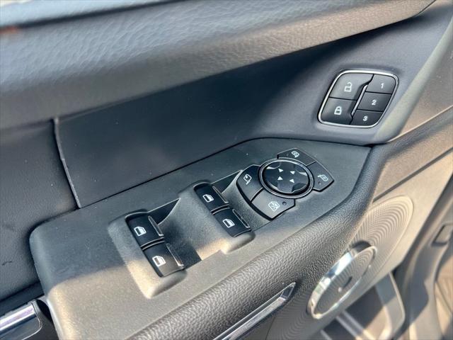 used 2024 Ford Expedition car, priced at $54,128