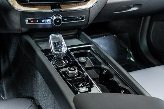 new 2026 Volvo XC60 car, priced at $59,375