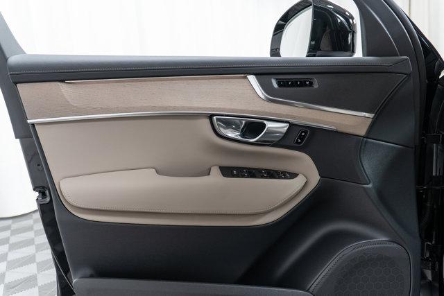new 2026 Volvo XC90 car, priced at $71,105