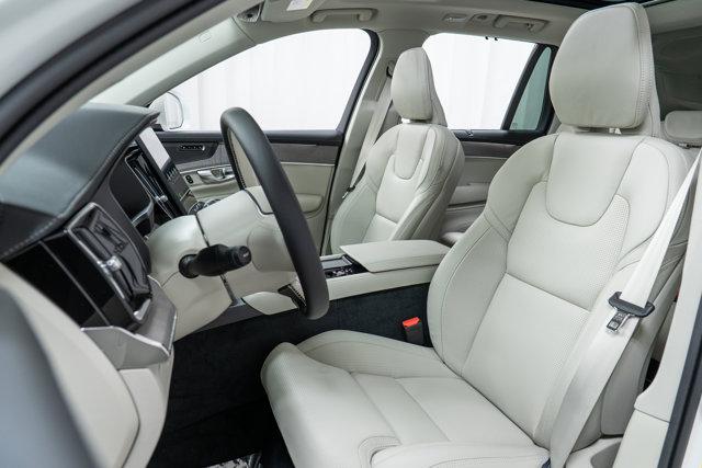 new 2026 Volvo XC90 car, priced at $75,155