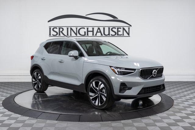 new 2025 Volvo XC40 car, priced at $50,825