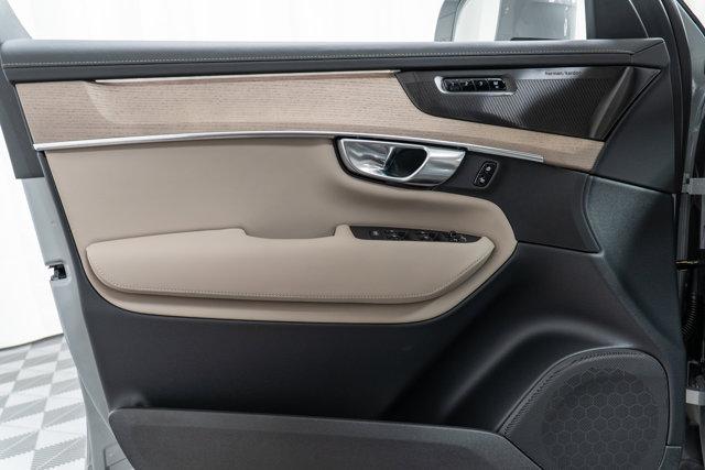 new 2025 Volvo XC90 Plug-In Hybrid car, priced at $78,805