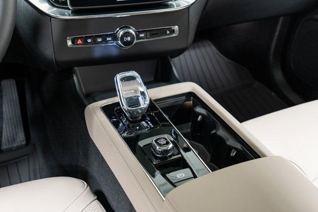 new 2025 Volvo XC90 Plug-In Hybrid car, priced at $78,805