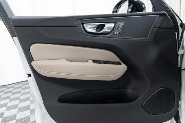 new 2026 Volvo XC60 car, priced at $58,015