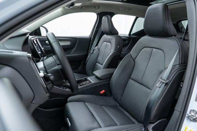 new 2026 Volvo XC40 car, priced at $50,150