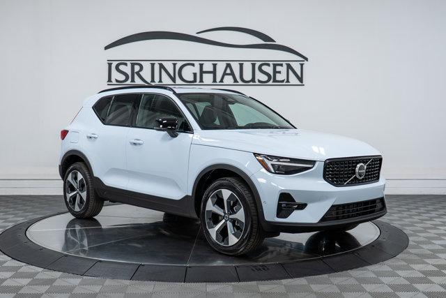 new 2026 Volvo XC40 car, priced at $50,150