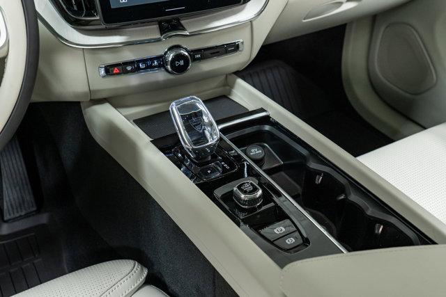 new 2026 Volvo XC60 Plug-In Hybrid car, priced at $75,450