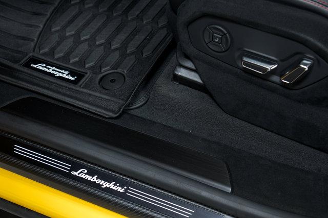 used 2023 Lamborghini Urus car, priced at $309,900
