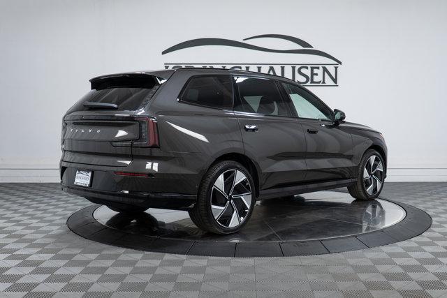 new 2025 Volvo EX90 car, priced at $97,310