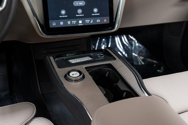 new 2025 Volvo EX90 car, priced at $97,310