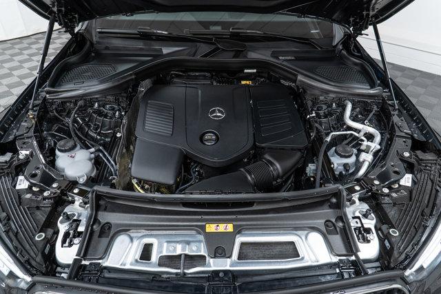 new 2025 Mercedes-Benz GLC 300 car, priced at $57,735