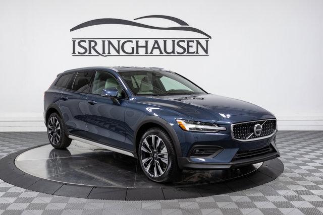 new 2024 Volvo V60 Cross Country car, priced at $58,100