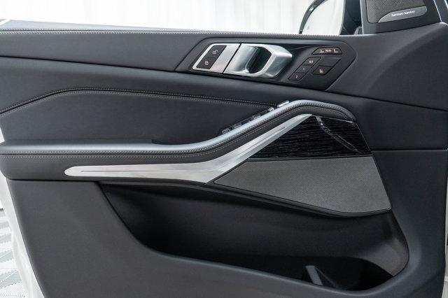 new 2025 BMW X7 car, priced at $98,200
